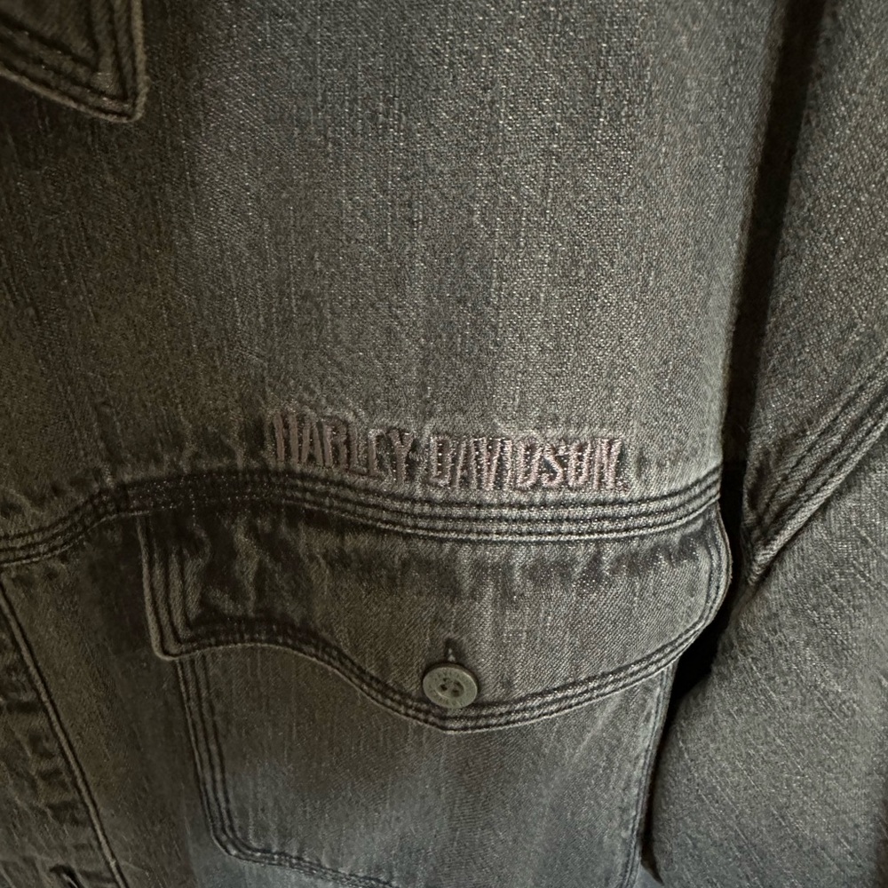 Harley-Davidson Washed Black Short Sleeve Button-Up Shirt - Picture 3 of 5
